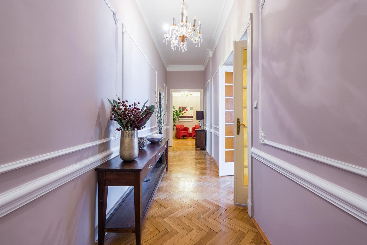 Wenceslas Square Apartment Prague Exterior photo